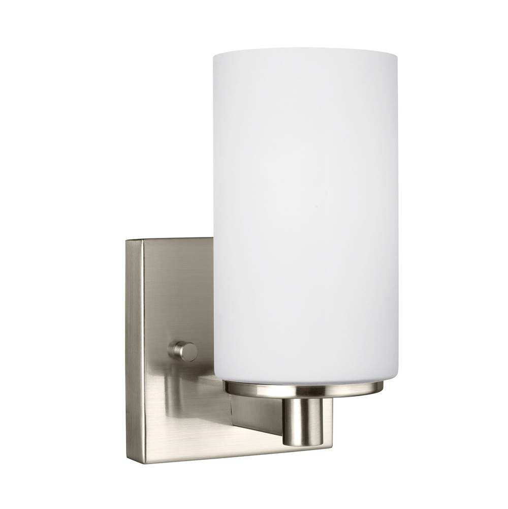 Generation Lighting Hettinger Transitional 1-Light Indoor Dimmable Bath Vanity Wall Sconce In Brushed Nickel Silver Finish With Etched White Inside Glass Shade